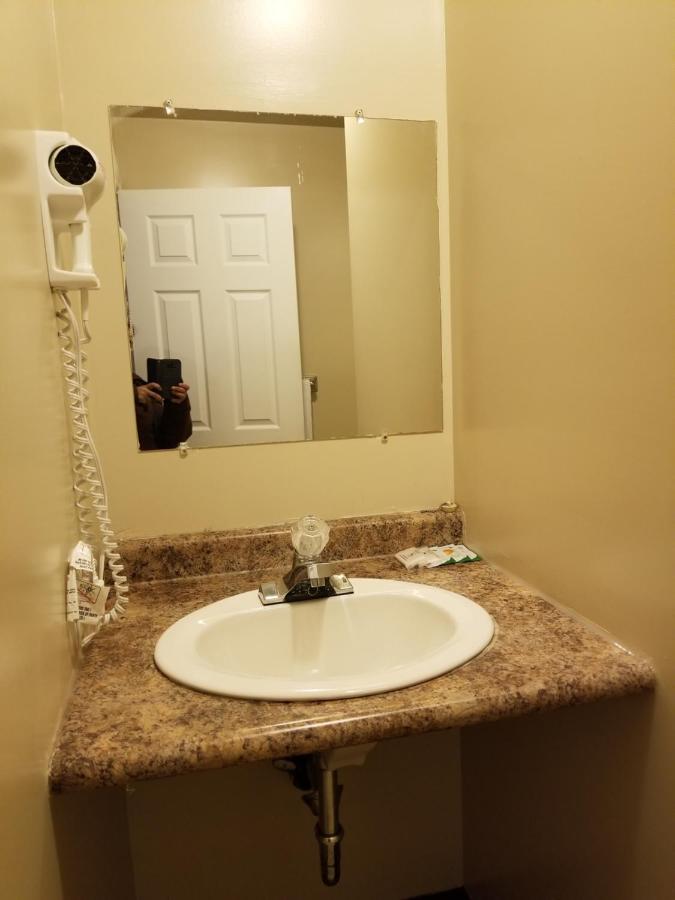 Silver Maple Motel Haliburton Εξωτερικό φωτογραφία