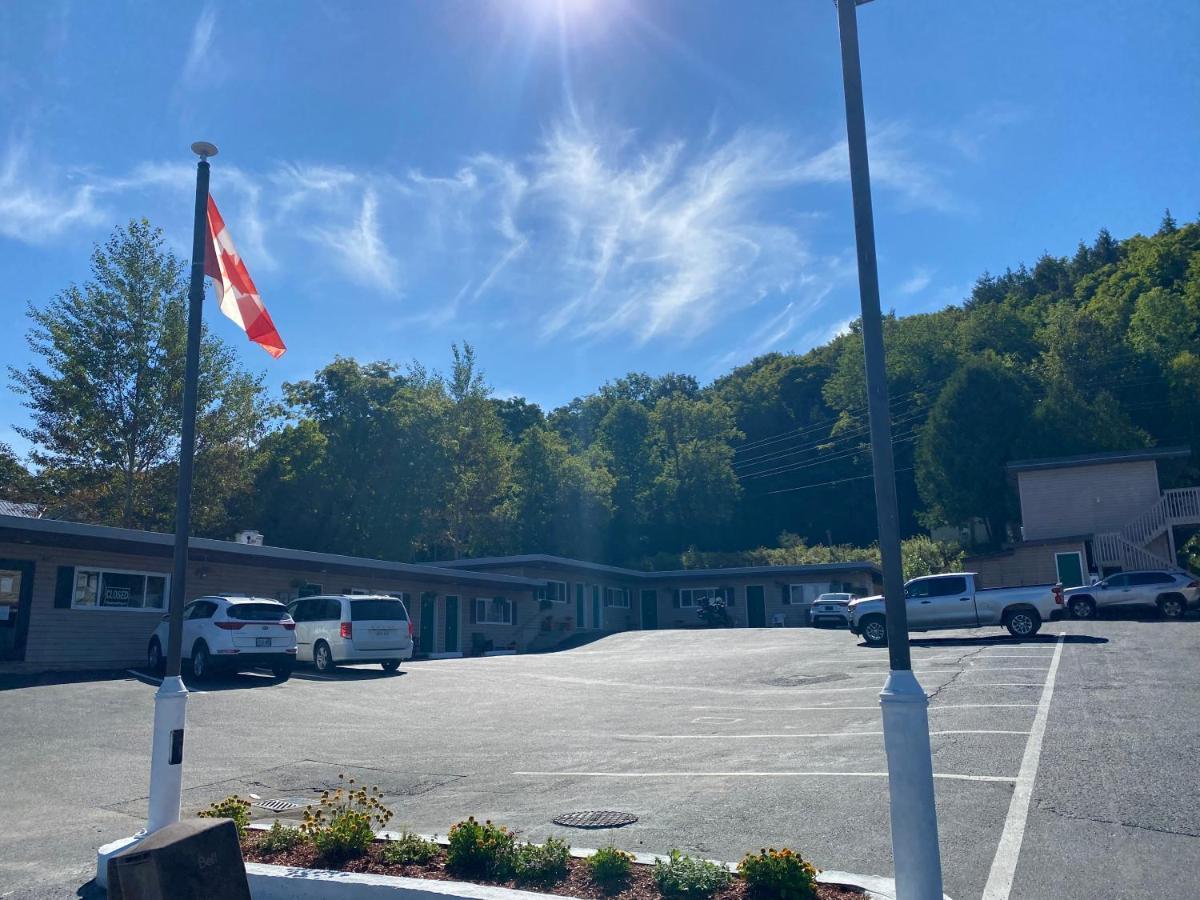 Silver Maple Motel Haliburton Εξωτερικό φωτογραφία